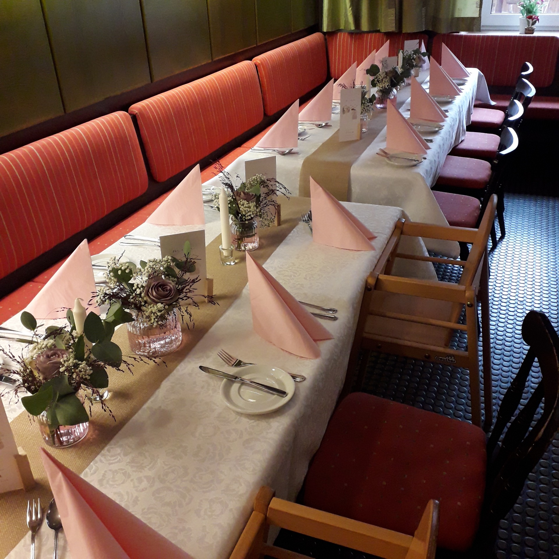 Tauffeier im Nebenzimmer