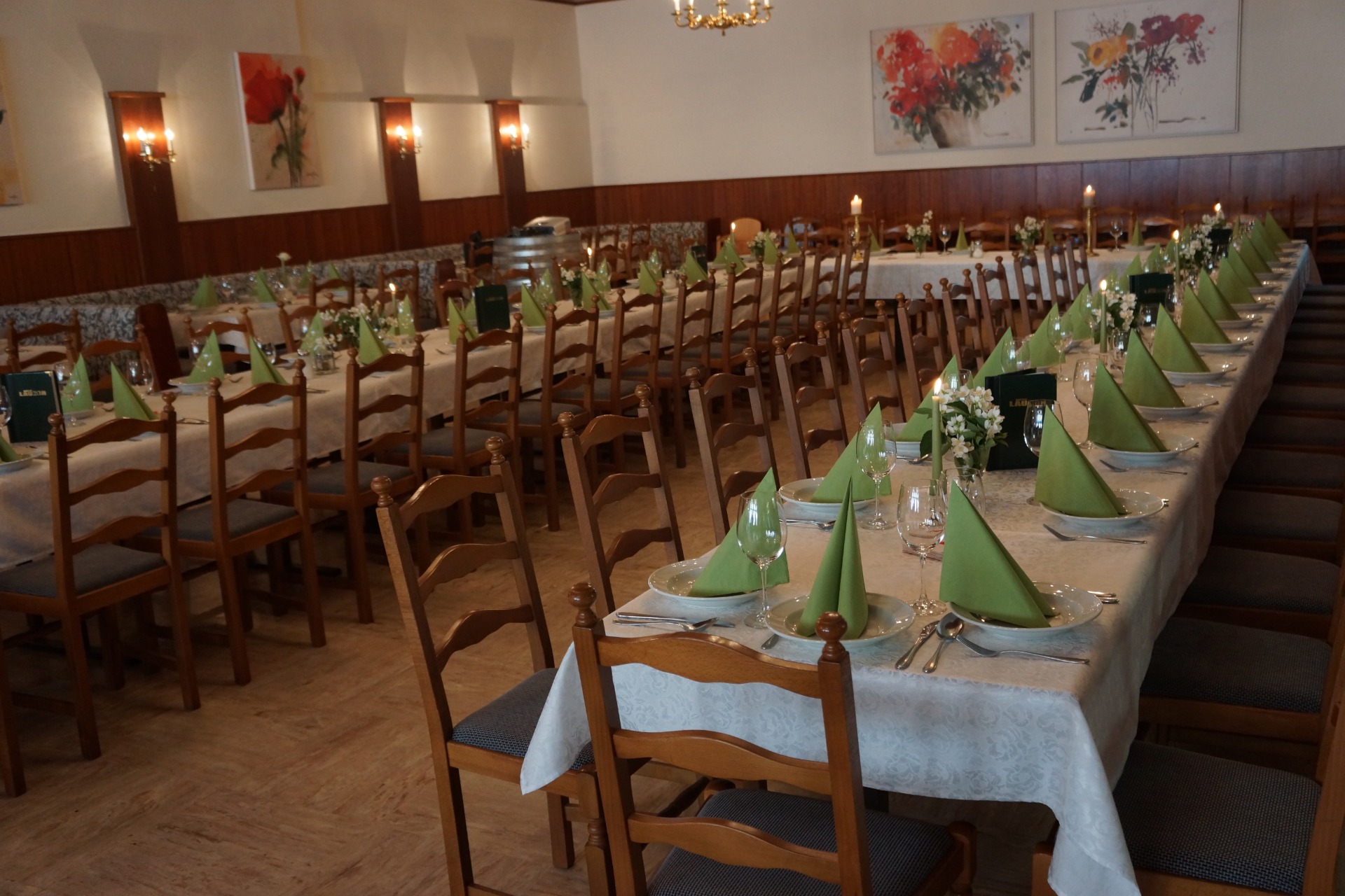 Tafel bei einer 80er Feier